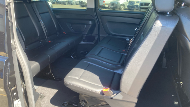 Mercedes-Benz Vito Tourer L3 Diesel Rwd 114 CDI Pro 9-Seater 9G-Tronic